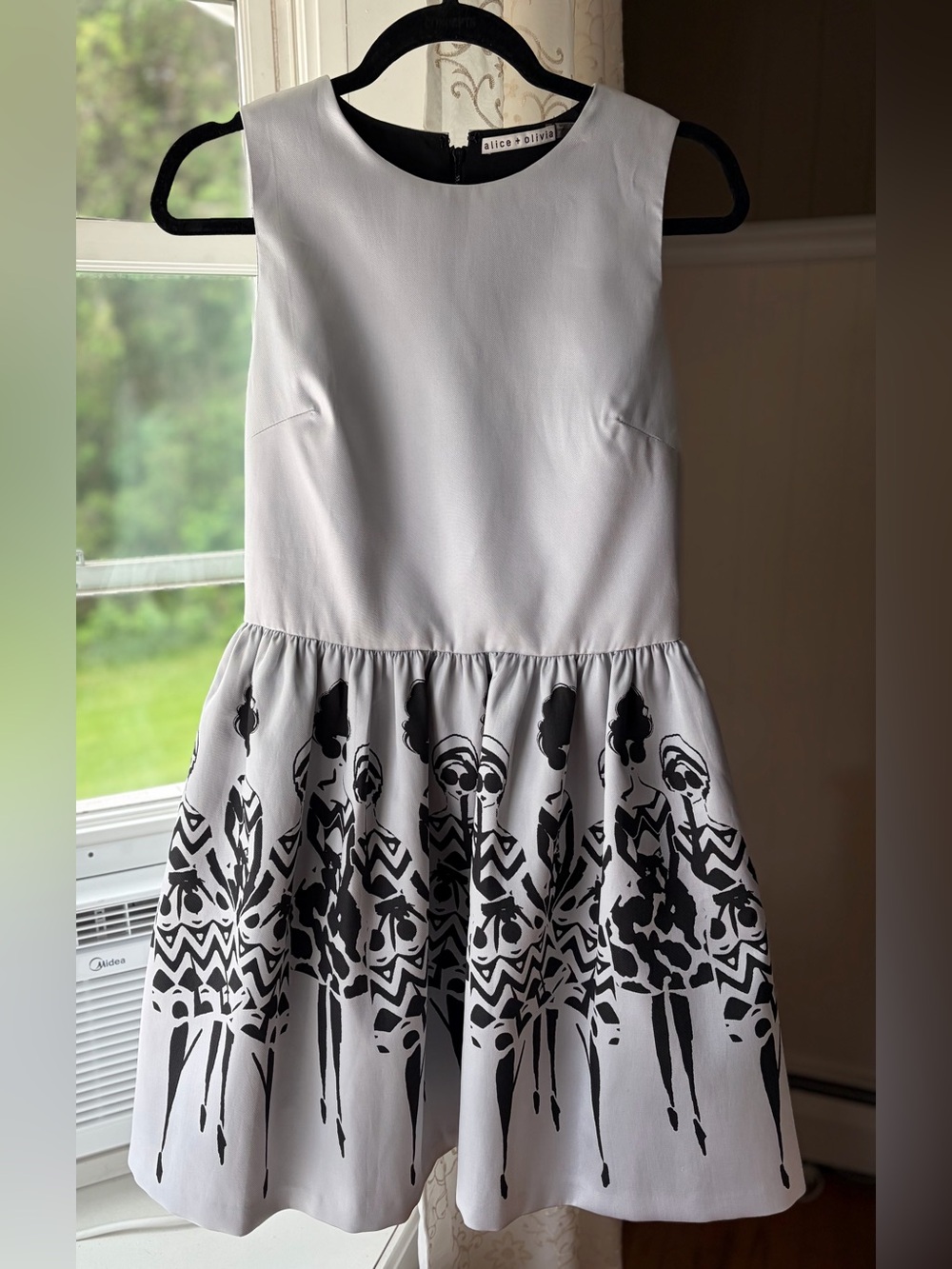 Alice+Olivia “Fanny” Stacey Face Border Print Fit & Flare Dress Designer Sz 8